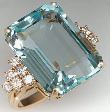 Celeste – Aquamarine & Diamond Statement Ring