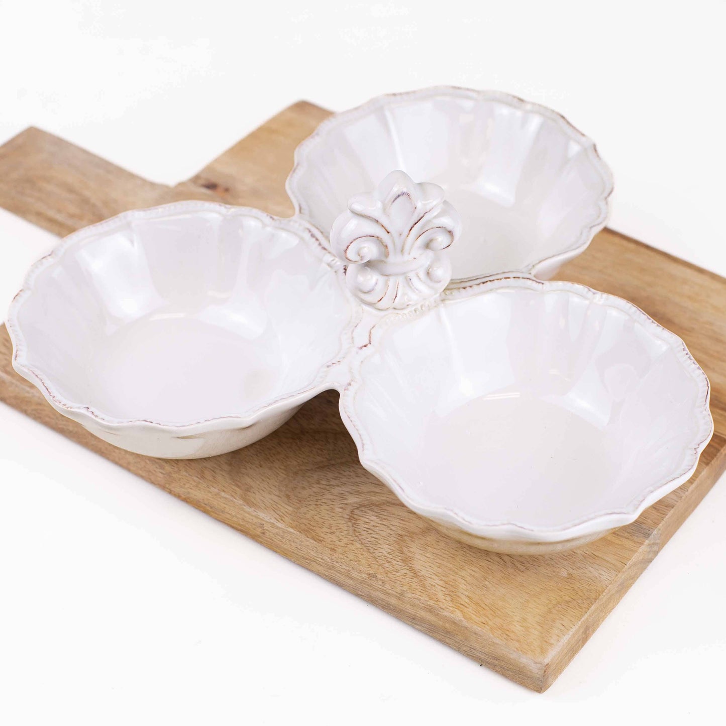 Fleur de Lis Tri Server   Antique White   9.5x3.75x9