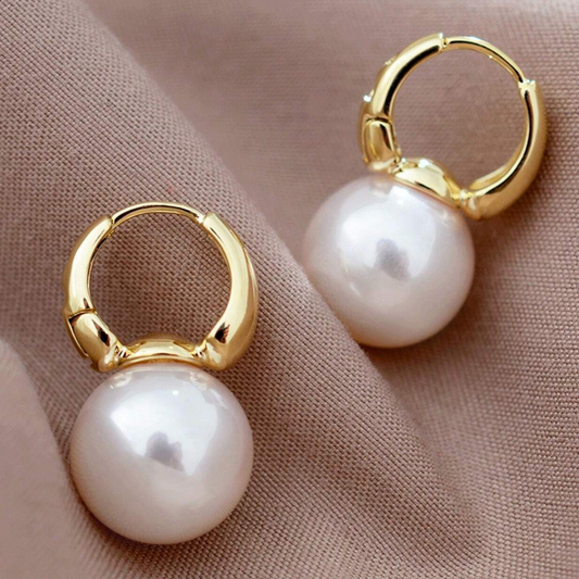 Grace – Pearl Drop Hoops