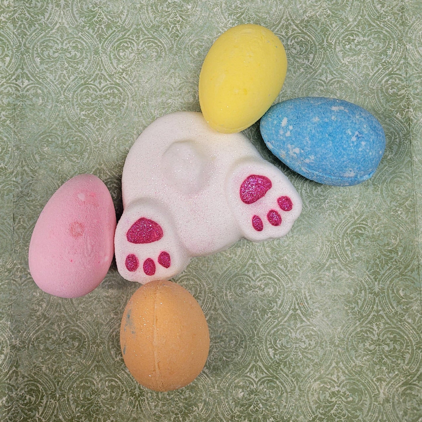 Fluffy Bunny Bums Bath Bomb - Cotton Candy - 6oz